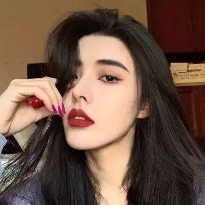 正是青春璀璨时